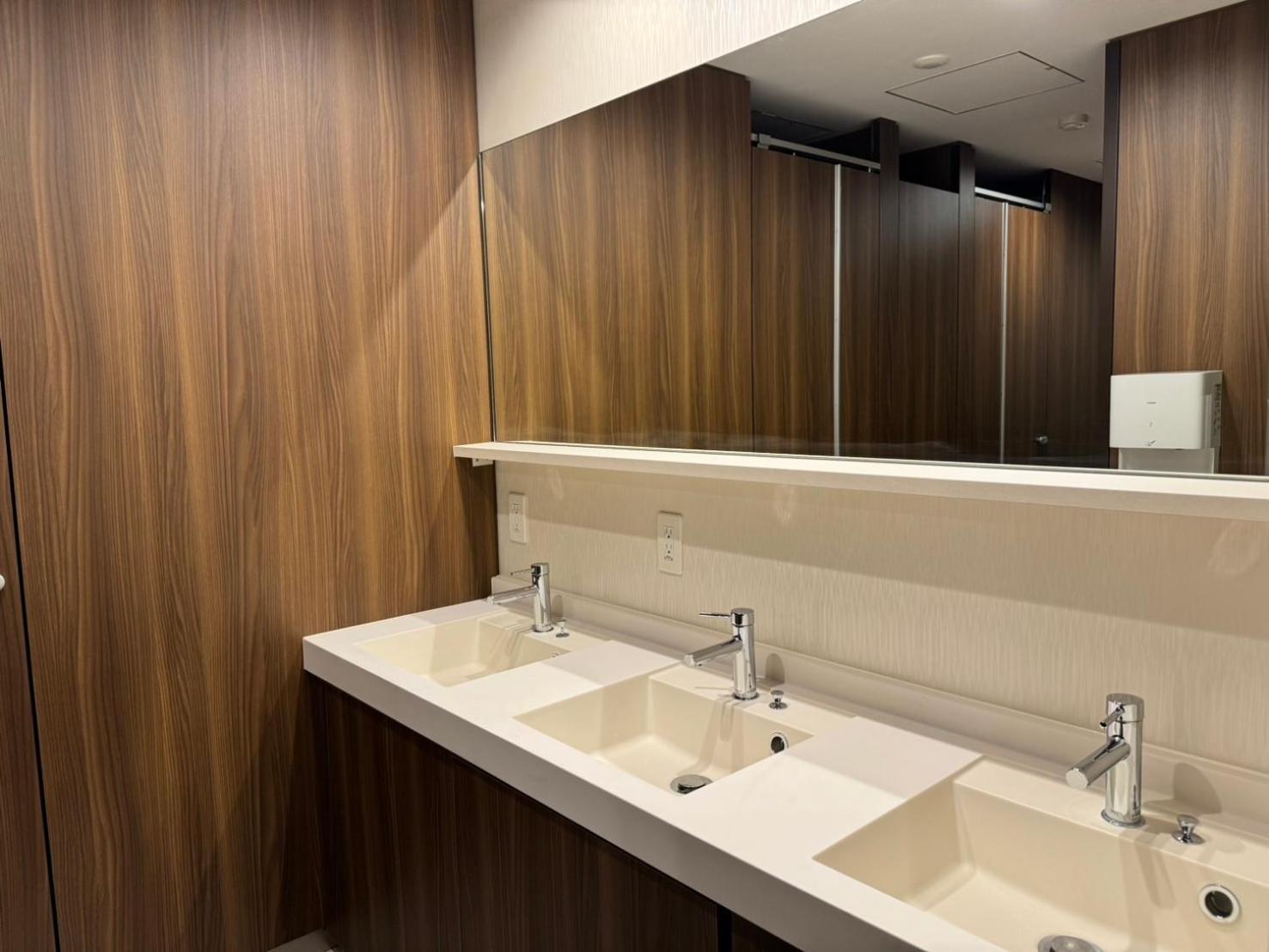 טוקיו Capsule Hotel Suzumoriya מראה חיצוני תמונה